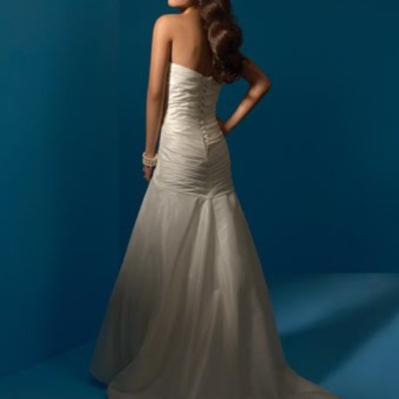 NWT! Alfred Angelo 2052 Wedding size 12 - Picture 3 of 8